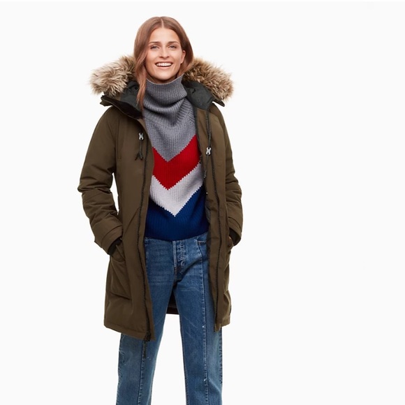 ✌️HOST PICK✌️ Aritzia TNA Bancroft Parka - Picture 3 of 12